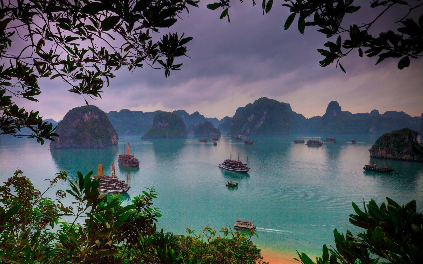 VIETNAM 